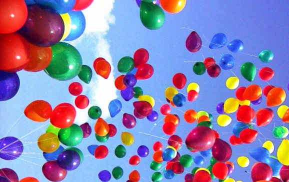 Baloane colorate lansate din Turnul Primariei si alte surprize pregatite de Oradea Heritage de 1 Iunie